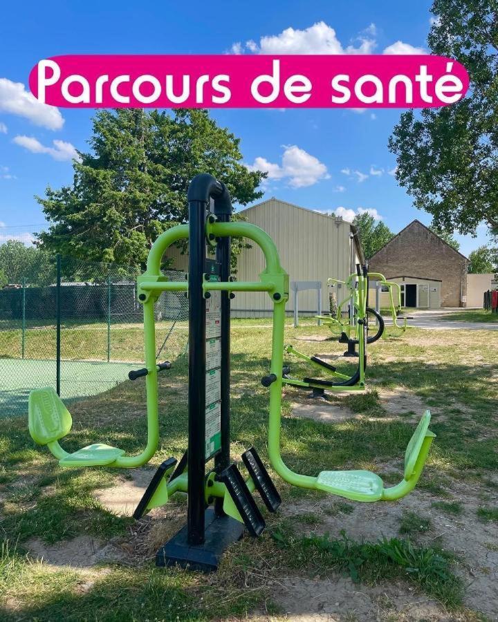 Mobil Home Tout Confort Ideal Pour 4 Personnes Dans Le Domaine De Dugny Camping 4 Etoiles, Proche De Blois, Du Zoo De Beauval Et Des Chateaux De La Loire 翁赞 外观 照片