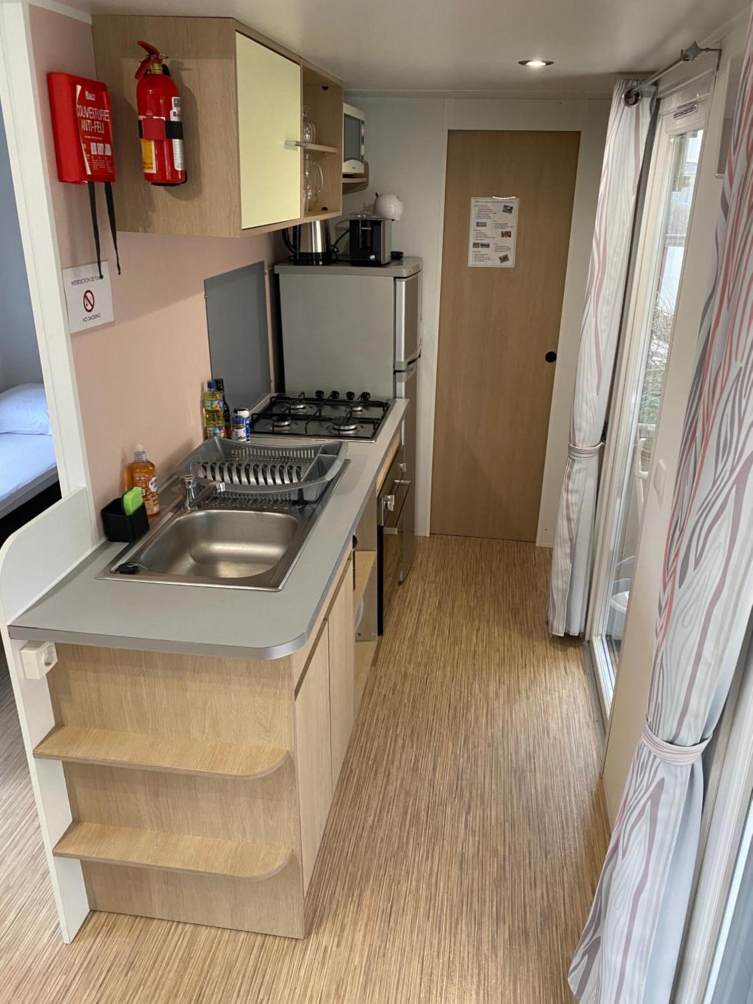 Mobil Home Tout Confort Ideal Pour 4 Personnes Dans Le Domaine De Dugny Camping 4 Etoiles, Proche De Blois, Du Zoo De Beauval Et Des Chateaux De La Loire 翁赞 外观 照片